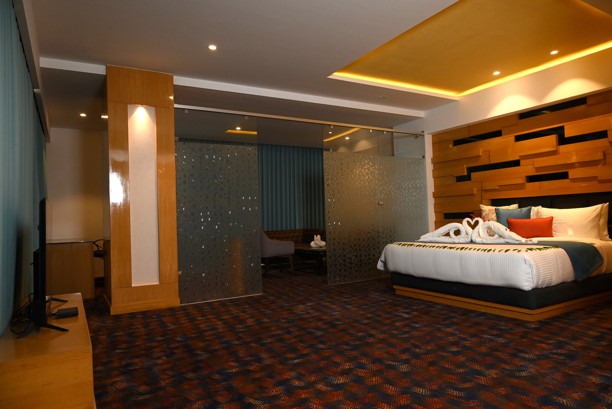 Executive Suite 2